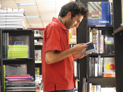 RETAIL : De ce mor librariile?