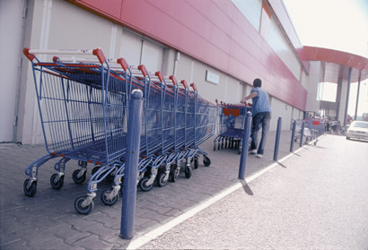 RETAIL: Renunta francezii la Romania?