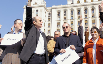 Lungul drum al ziarului catre taraba
