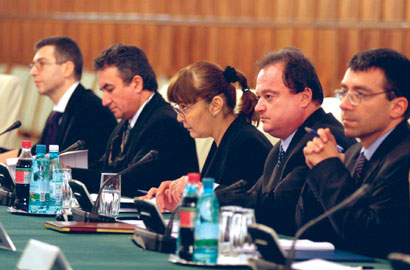 Ne mai vedem in iulie 2006