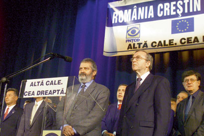 PNTCD joaca tare in ecuatia fuziunii PNL-PD