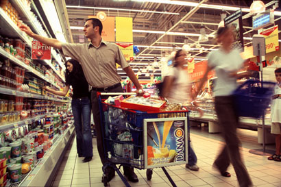 CEL MAI BUN RAFT: Unde trebuie asezate produsele pentru a ajunge cat mai rapid in cosul consumatorului?