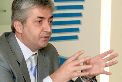 BIROUL DE CREDIT: Numaratoarea de credite se face la mai multe miini