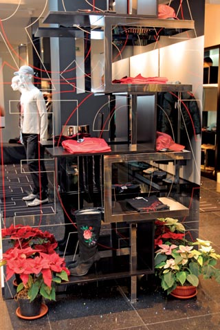 Sport-casual cu accente glamour