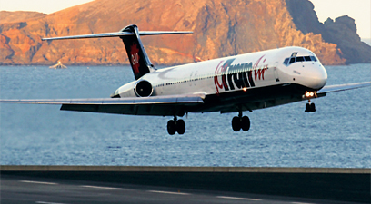 Avioanele lui Tender ataca in linie