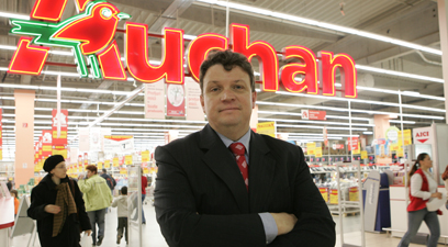 Auchan preia operatorul hipermarketurilor sale din Romania