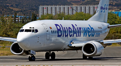 Blue Air, acum si pe pamant