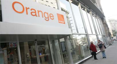 Orange: cumperi un telefon si iti transferam contactele de pe cel vechi