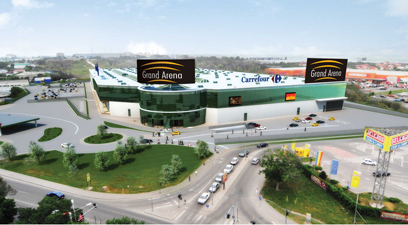 Grand Arena se deschide cu 80 din cele 180 de magazine anuntate