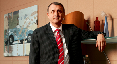 Un manager de criza pentru Tiriac