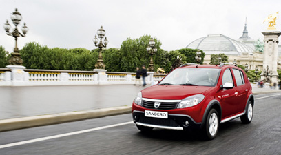 Primul crossover Dacia lansat la Barcelona (GALERIE FOTO)