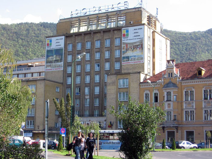10. 14mil. euro; Nume: SIF Taransilvania; Numar Camere: 600; Hotel reprezentativ: Aro Brasov