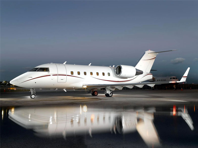 MODEL: BOMBARDIER CHALLENGER 604; NR. LOCURI: 9; PROPRIETAR EUROJET (DINU PATRICIU); PRET: 26 MIL $ 