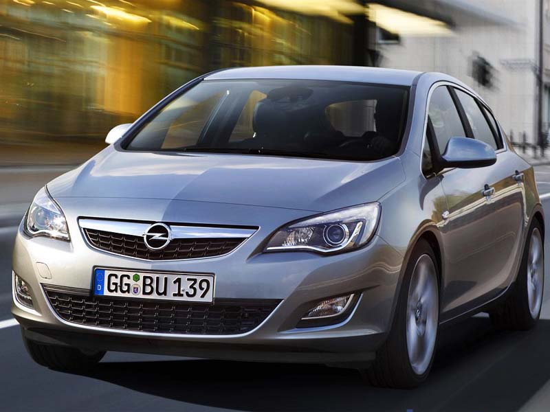 Noul Opel Astra apare in septembrie