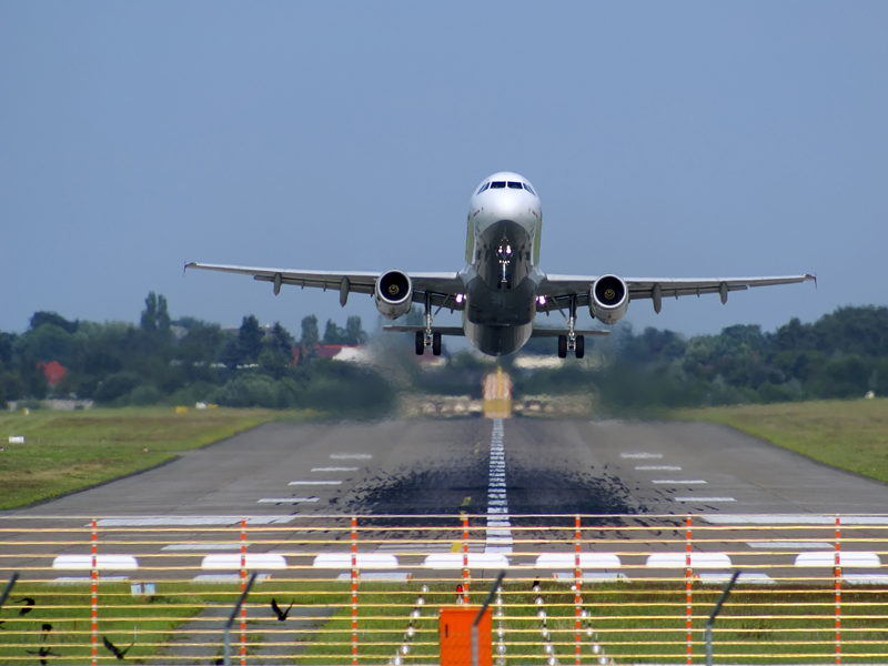 Russian Airlines cumpera 65 de aeronave de la Boeing si Airbus