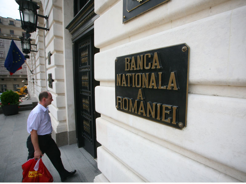 BNR anunta un curs de referinta de 4,2173 lei/euro