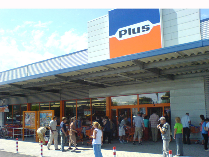 Trei magazine Plus dintr-o lovitura
