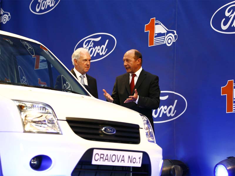 Presedintele Basescu si seful Ford Europa, John Fleming