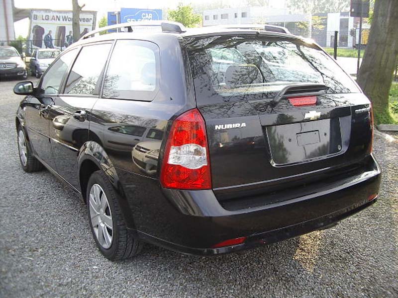 2003 – General Motors relanseaza marca Daewoo ca Chevrolet in Europa de Est si alte tari  emergente