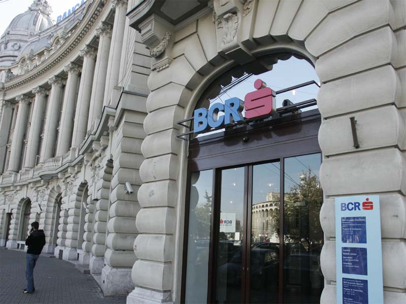 SocGen arunca manusa: Sa vedem daca BCR va fi lider si dupa criza