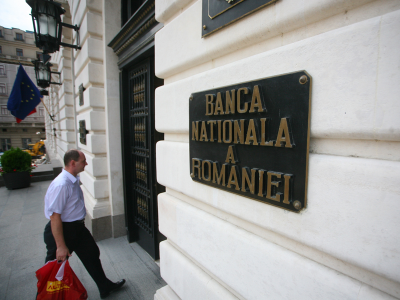 Rezervele valutare la BNR au ajuns la nivelul record de 27,7 mld. euro