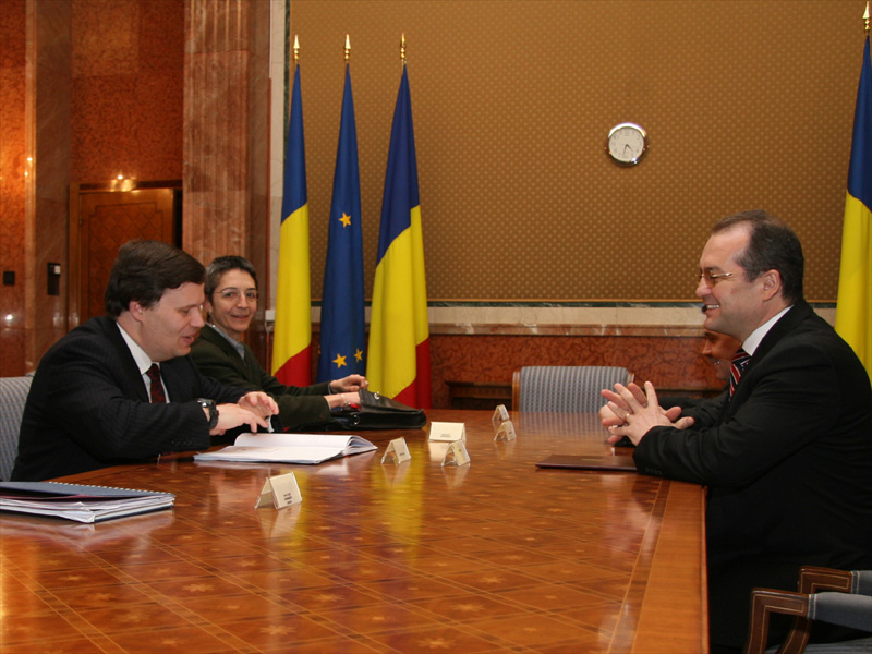 Actualele autoritati au semnat acordul pentru cel mai mare imprumut din istoria relatiei Romaniei cu FMI
