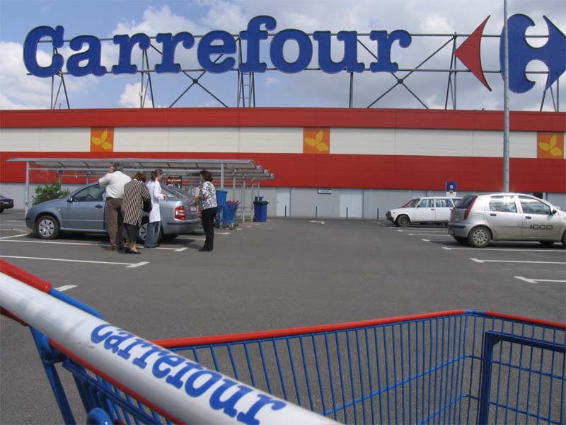 Transfer de bani din hypermarket