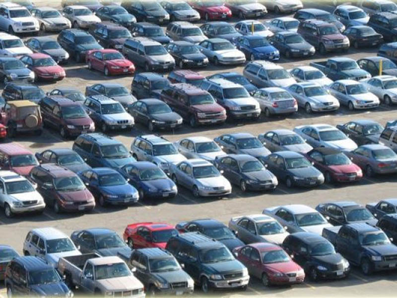 Vanzarile auto au trecut in marsarier