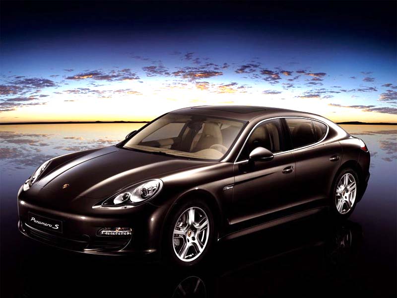 Comenzi de peste 700.000 de euro in ziua lansarii pentru Porsche Panamera