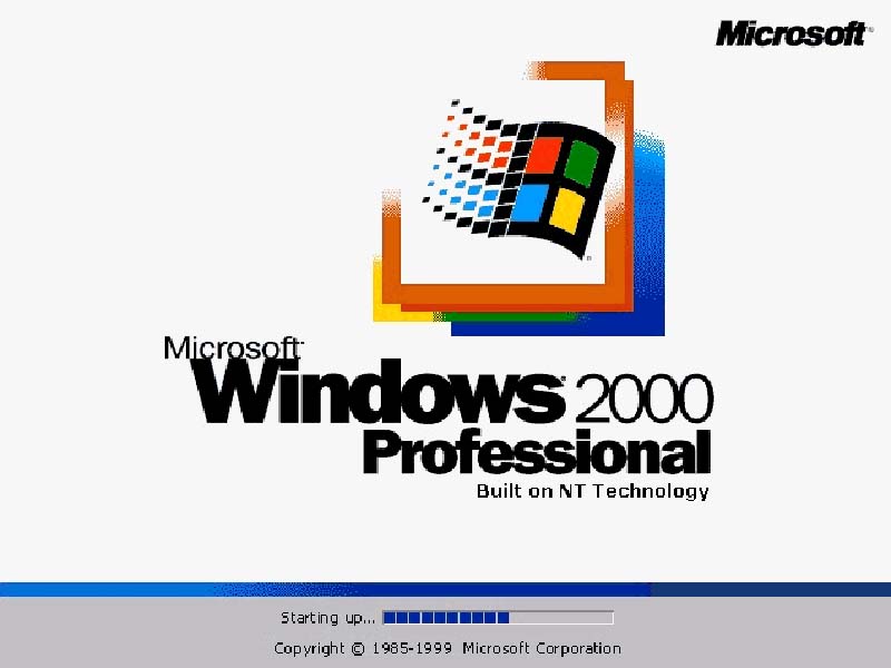 WINDOWS 2000: februarie 2000; procesor Pentium 133 MHz, memorie - 64 MB, 650 MB liberi pe HDD, placa video SVGA, pret mediu desktop - 1.306 USD 
