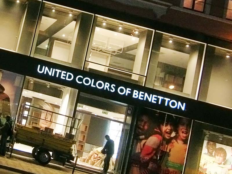 Benetton caută investitori pentru extinderea în România