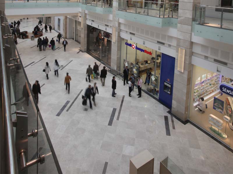 Cum arata cel mai mare mall din Romania