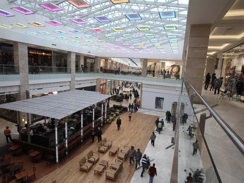 Cum arata cel mai mare mall din Romania