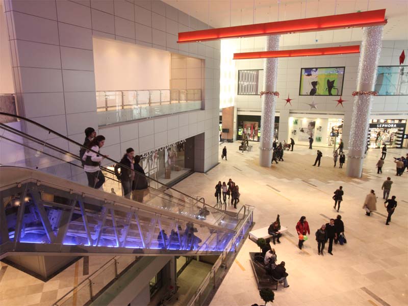 Cum arata cel mai mare mall din Romania
