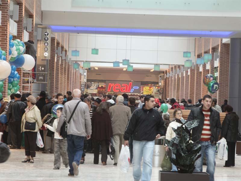 Cum arata cel mai mare mall din Romania