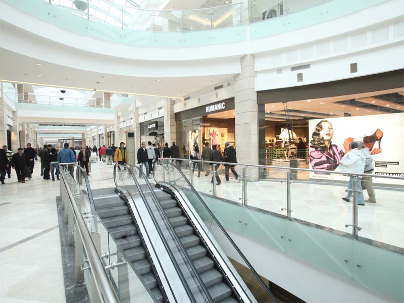Cum arata cel mai mare mall din Romania