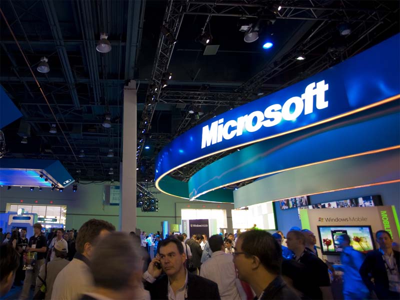 Microsoft vrea să înființeze 4.000 de locuri de muncă