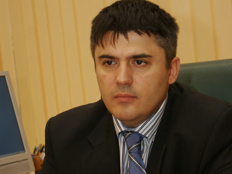 SIMINEL ANDREI: Este unul dintre cei mai influenti investitori in online-ul romanesc, fiind omul din spatele fondului de investitii NCH Advisors. 