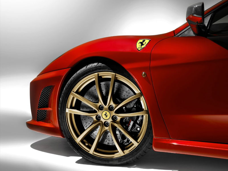 Ferrari deschide in Romania cel mai mare magazin din Balcani