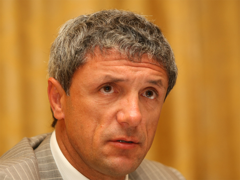 Cum i-a convins Gica Popescu pe imobiliarii spanioli sa nu plece