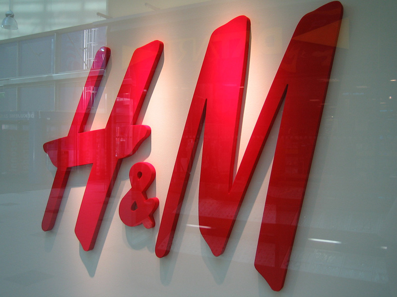 H&M tatoneaza piata locala de retail