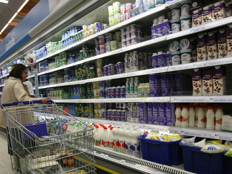 APRIL: Piata lactatelor a scazut cu 5% in primele 3 trimestre