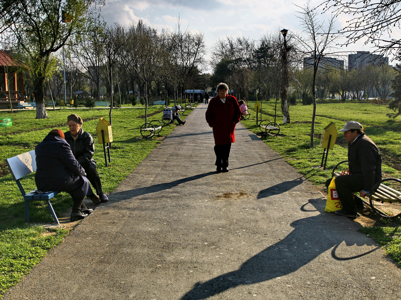 Asigurari si pensii: Fara pierderi
