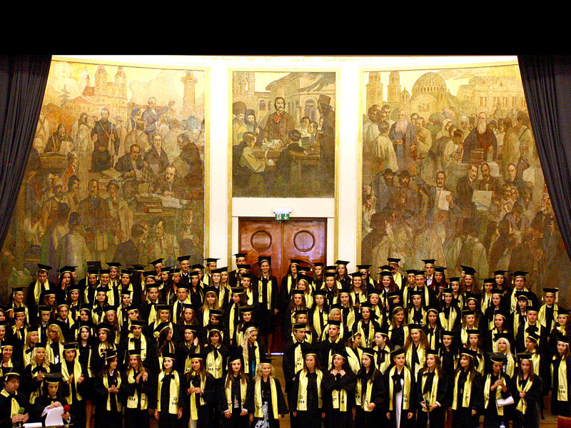 Studentii de elita - generatia pierduta a Romaniei
