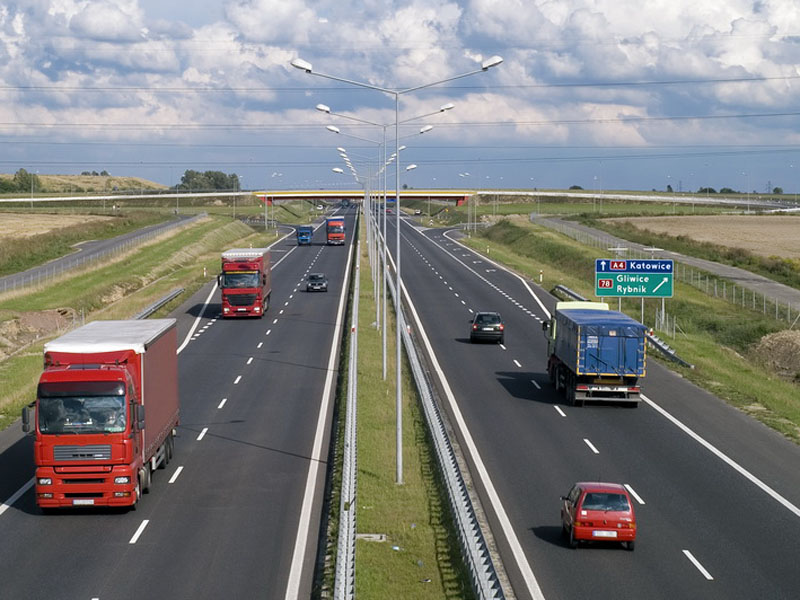 Cum au construi polonezii de doua ori mai multe autostrazi