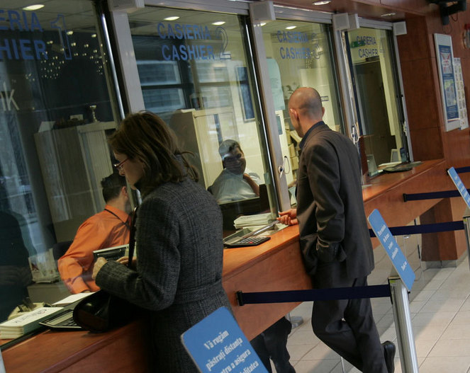 Si bancile sufera: Criza le-a subtiat de sase ori profitul anul trecut