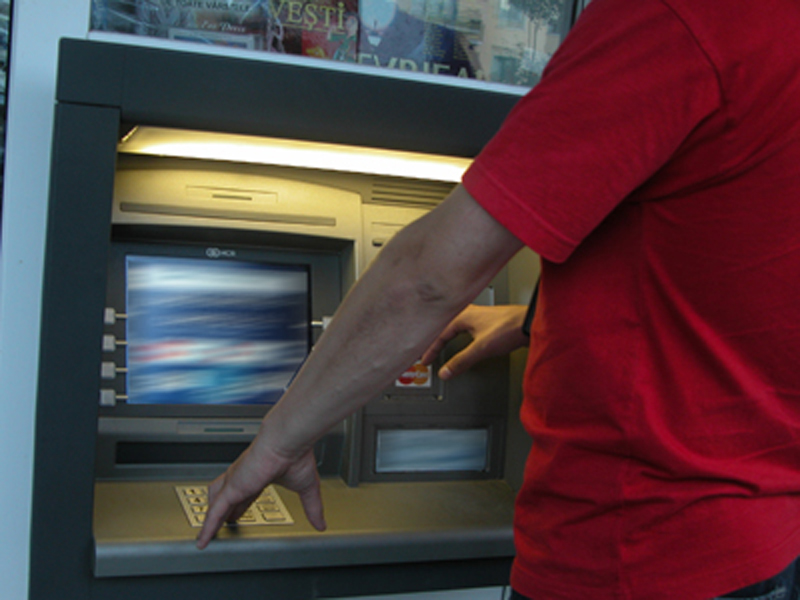 Sase federatii sindicale cer ca salariul minim brut pe economie sa fie de 705 lei