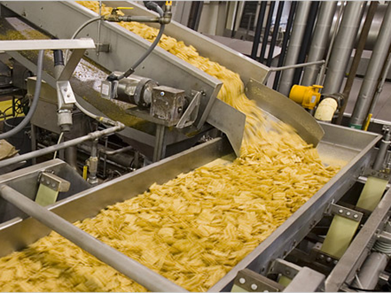 Chips-uri Chio langa elicoptere, la Ghimbav