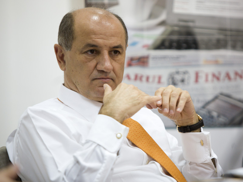 De teama taxei pe avere, romanii bogati isi muta banii la bancile elvetiene.