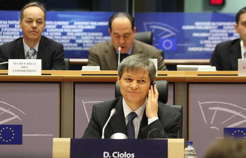 Ciolos a primit votul de aprobare al Parlamentului European